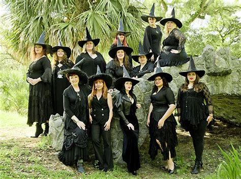 Witchcraft and Wanderlust: Destination-Inspired Witch Garb for Fashion-Forward Travelers